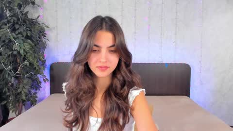 Snapshot of milana_crystal_ chatting on December 2024 08:25:02 AM Milana online show from December 2024 08:25:02 AM