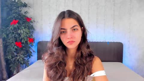 Snapshot of milana_crystal_ chatting on December 2024 08:12:01 AM Milana online show from December 2024 08:12:01 AM