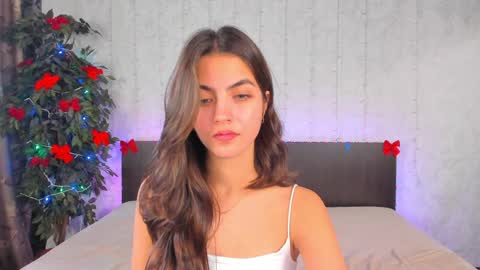 Snapshot of milana_crystal_ chatting on December 2024 11:21:02 AM Milana online show from December 2024 11:21:02 AM