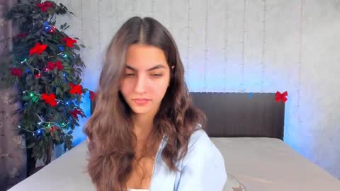 Snapshot of milana_crystal_ chatting on December 2024 08:13:01 AM Milana online show from December 2024 08:13:01 AM