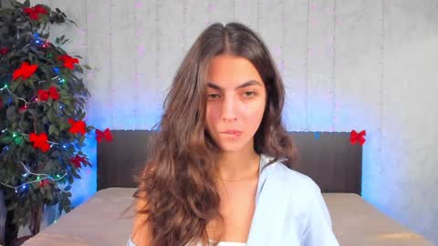 Snapshot of milana_crystal_ chatting on December 2024 02:19:02 PM Milana online show from December 2024 02:19:02 PM