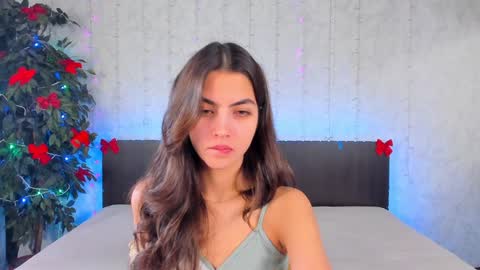 Snapshot of milana_crystal_ chatting on January 2025 08:13:02 AM Milana online show from January 2025 08:13:02 AM