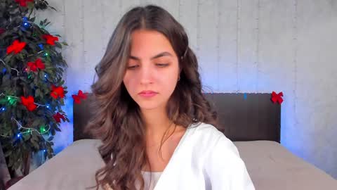 Snapshot of milana_crystal_ chatting on January 2025 11:23:02 AM Milana online show from January 2025 11:23:02 AM