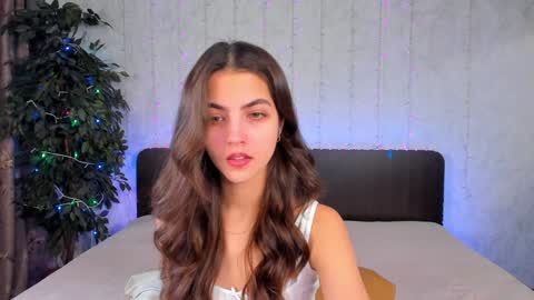 Snapshot of milana_crystal_ chatting on February 2025 08:02:02 AM Milana online show from February 2025 08:02:02 AM