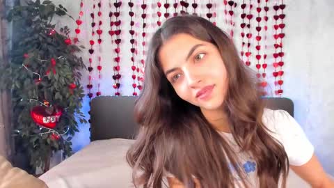 Snapshot of milana_crystal_ chatting on February 2025 11:22:01 AM Milana online show from February 2025 11:22:01 AM