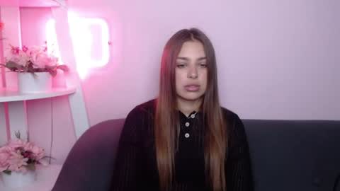Snapshot of milanaangelas chatting on July 2026 05:00:02 AM milanaangelas online show from July 2026 05:00:02 AM