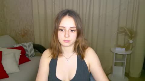 Snapshot of milanabells chatting on May 2026 06:09:01 PM MilanaBells online show from May 2026 06:09:01 PM