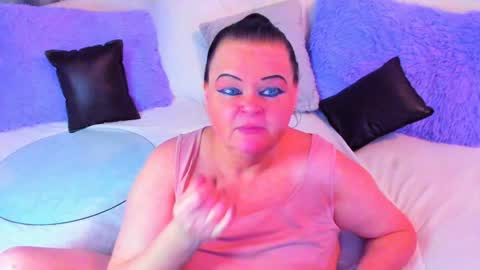 Snapshot of milanabiegert chatting on February 2025 02:56:02 PM Lana online show from February 2025 02:56:02 PM