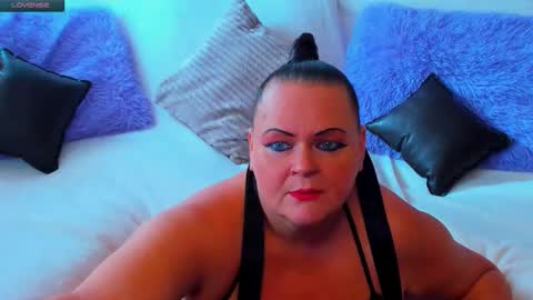 Snapshot of milanabiegert chatting on September 2025 07:30:01 AM Lana online show from September 2025 07:30:01 AM