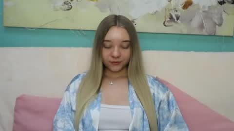 Milana online show from April 2026 04:48:01 PM