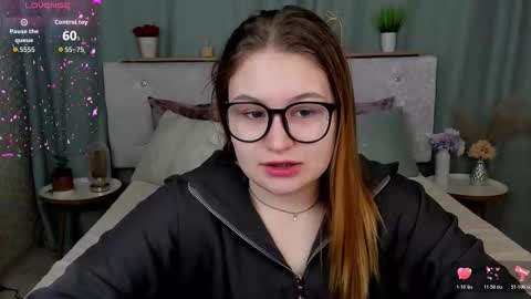 Snapshot of milanaxhoney chatting on March 2026 01:01:01 AM milanaxhoney online show from March 2026 01:01:01 AM