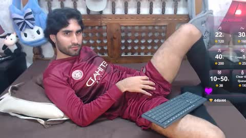 milanzaire online show from March 2025 11:33:01 PM