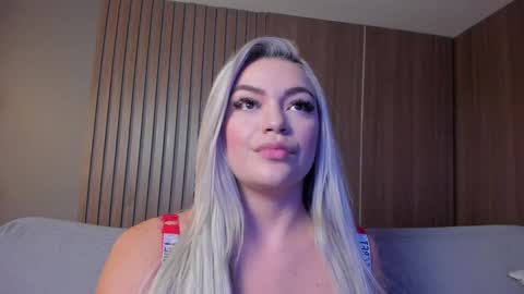 Sexy Mila  online show from January 2025 03:11:02 PM