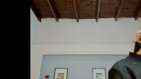 Snapshot of milarose4 chatting on December 2024 11:18:01 AM Mila Rose online show from December 2024 11:18:01 AM