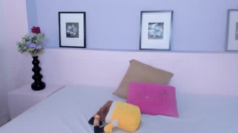 Snapshot of milarose4 chatting on January 2025 05:39:02 PM Mila Rose online show from January 2025 05:39:02 PM