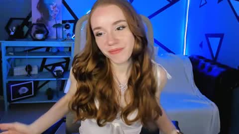 Snapshot of milasiren chatting on May 2026 05:25:01 AM Mila online show from May 2026 05:25:01 AM