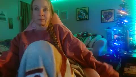 Snapshot of milastoned chatting on December 2025 06:52:02 AM Mila online show from December 2025 06:52:02 AM