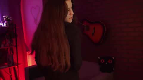 milastoyne online show from March 2025 12:26:01 PM