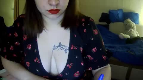Snapshot of milaxcute chatting on October 2025 08:15:02 AM Milaxcute online show from October 2025 08:15:02 AM