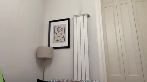 Mila online show from November 2025 03:25:01 PM