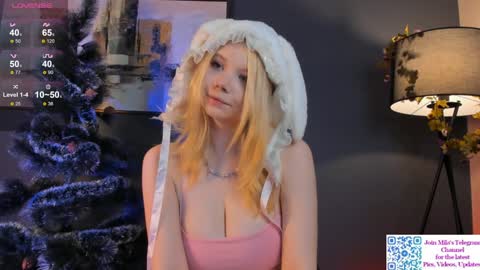 Snapshot of mildredbain chatting on December 2024 03:25:02 AM Mila online show from December 2024 03:25:02 AM