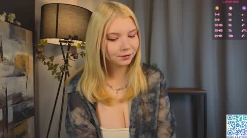 Snapshot of mildredbain chatting on January 2025 02:15:01 AM Mila online show from January 2025 02:15:01 AM
