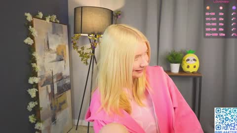 Snapshot of mildredbain chatting on January 2025 05:36:02 AM Mila online show from January 2025 05:36:02 AM