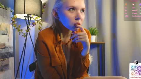 Snapshot of mildredbain chatting on February 2025 08:46:01 AM Mila online show from February 2025 08:46:01 AM