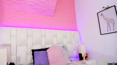 Snapshot of mile_loucrath chatting on January 2025 02:17:02 PM mile_loucrath online show from January 2025 02:17:02 PM