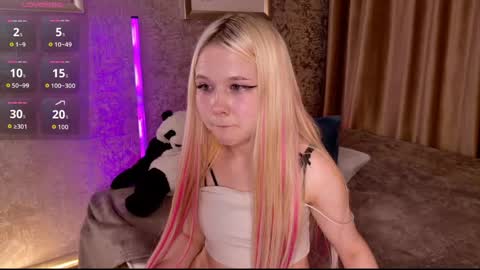 Snapshot of milemissyy chatting on April 2026 08:57:02 PM Mia online show from April 2026 08:57:02 PM