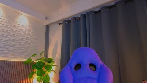 milena_lawson online show from September 2025 11:25:01 AM