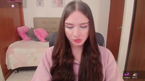 Miley online show from November 2025 01:21:02 PM