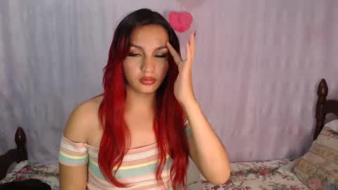 Snapshot of miley_kane chatting on December 2024 12:43:02 AM miley_kane online show from December 2024 12:43:02 AM