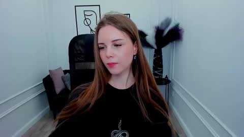 mileygloss online show from October 2025 05:13:01 AM