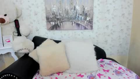 Antonella online show from March 2026 01:11:01 PM