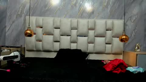 Snapshot of milf_drip chatting on May 2026 12:23:02 PM Lili online show from May 2026 12:23:02 PM