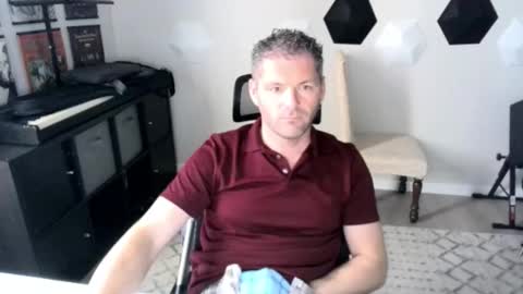 milf_hunter567 online show from October 2025 07:14:01 PM