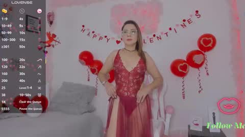 Snapshot of milfaaura chatting on February 2026 11:10:02 PM Aura online show from February 2026 11:10:02 PM