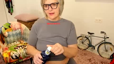 MilfElla online show from February 2025 12:46:02 PM