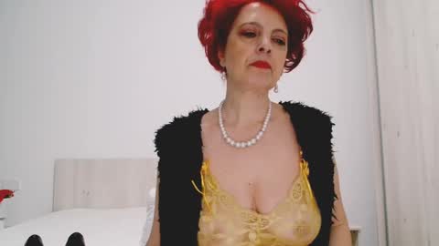 Milfsupreme online show from December 2024 10:17:02 AM