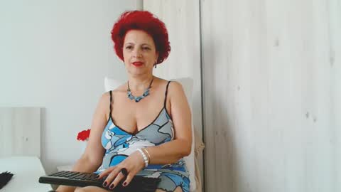 Milfsupreme online show from September 2025 11:21:01 AM