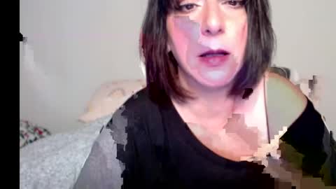 Snapshot of milfmonee chatting on February 2025 04:07:01 PM MILF Monee online show from February 2025 04:07:01 PM
