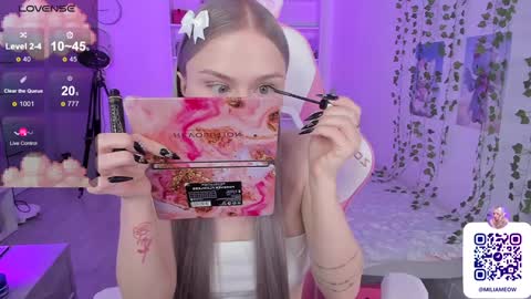 Milia online show from December 2024 10:43:02 PM