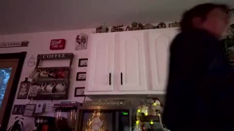 Milking Mommy online show from December 2024 12:12:02 PM