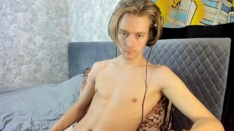 Isaac online show from October 2025 05:02:02 PM