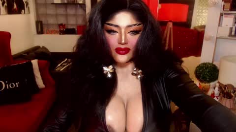 milkshakelavinia online show from January 2025 05:40:02 AM