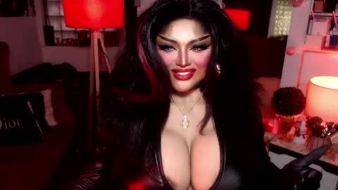 milkshakelavinia online show from January 2025 01:23:01 AM