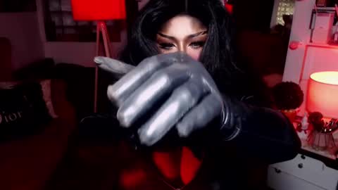 milkshakelavinia online show from January 2025 08:30:02 AM