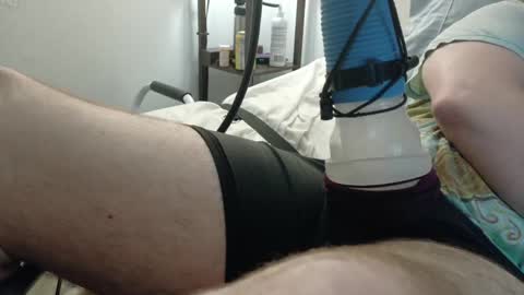 milky_fish online show from April 2026 05:23:01 AM