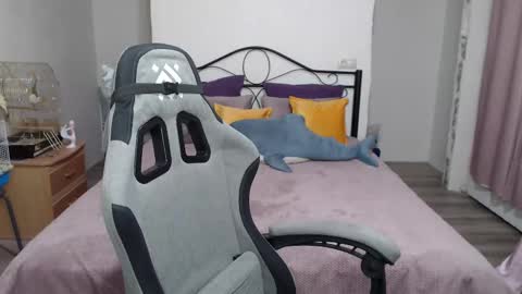 Milky online show from March 2025 12:51:01 AM